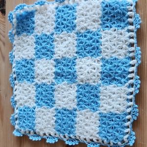 Blue and white wash cloth